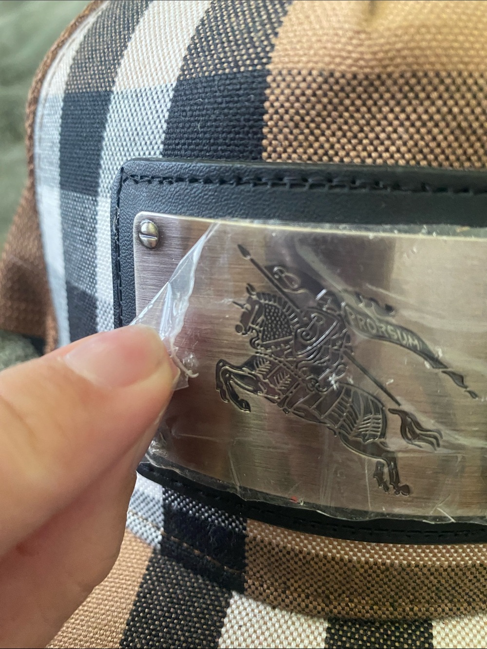 Burberry Beige Black White Plaid Trucker Hat - Picture 7 of 7
